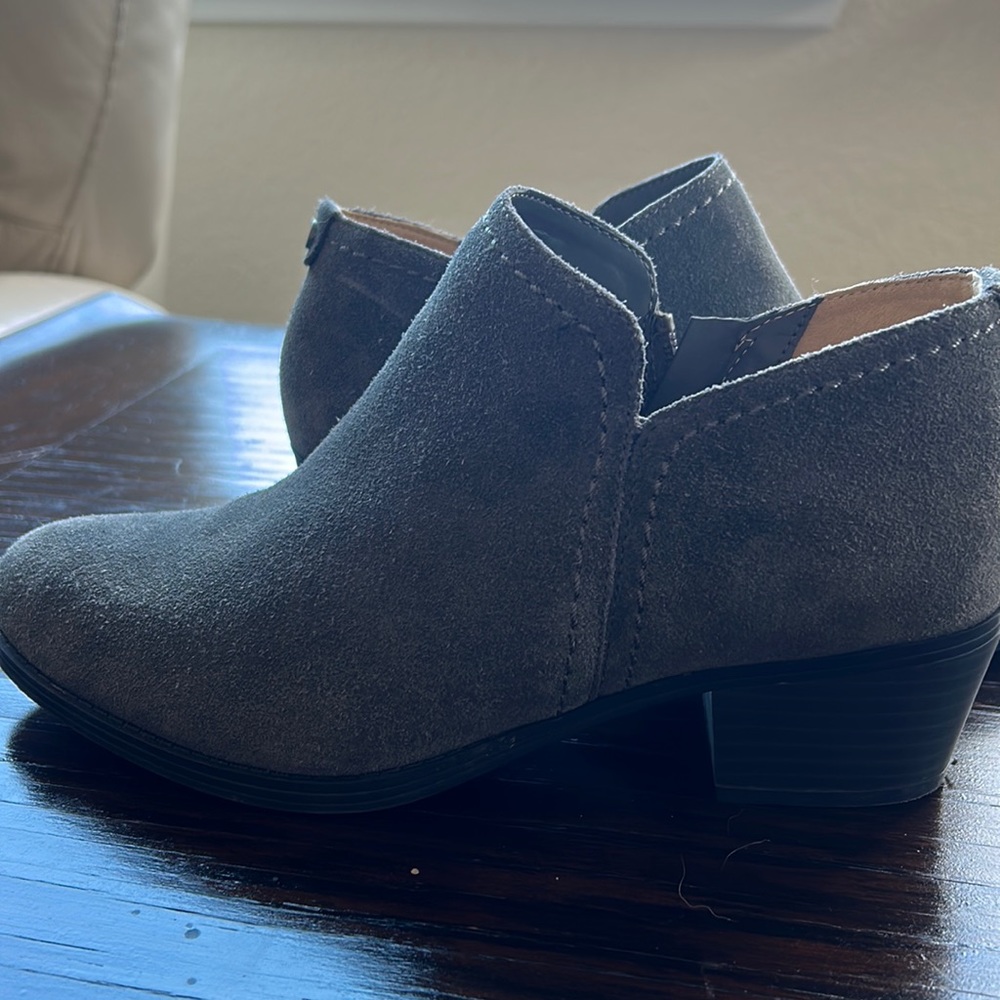 Naturalizer Booties